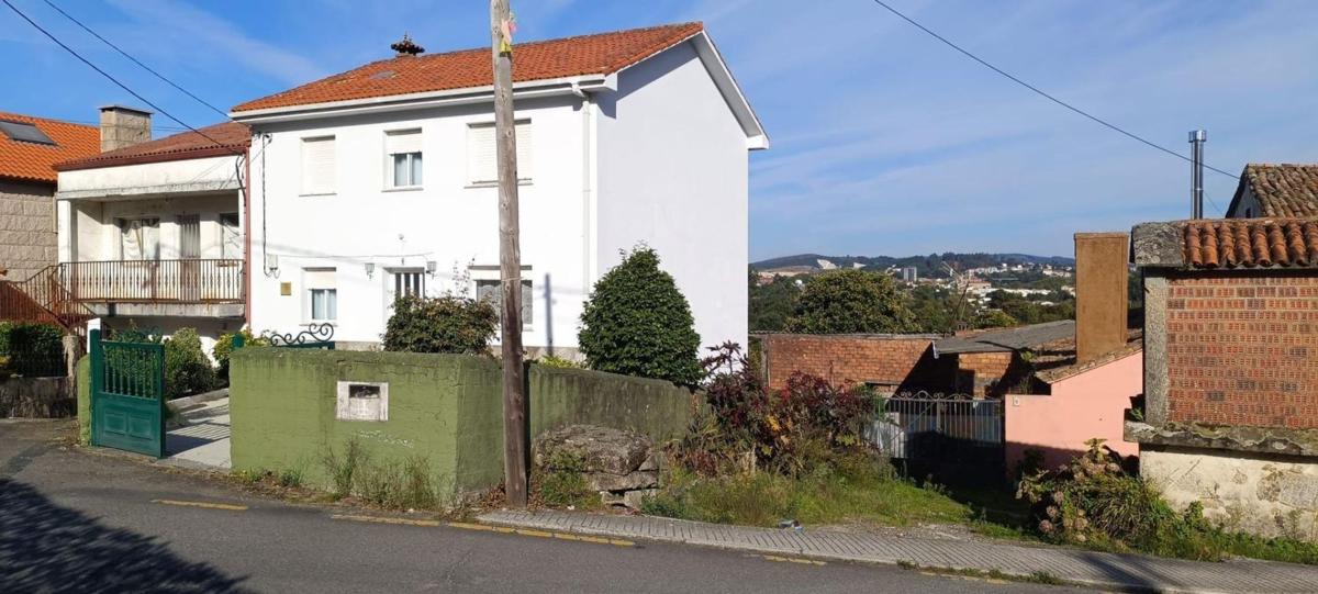 Продажа отдельного шале в  Calle de Serafín Zas, Сантьяго-де-Компостела photo 2