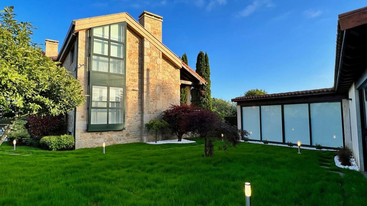 Sale of independent chalet in Calle do San Martiño, 67, Santiago de Compostela
 photo 3