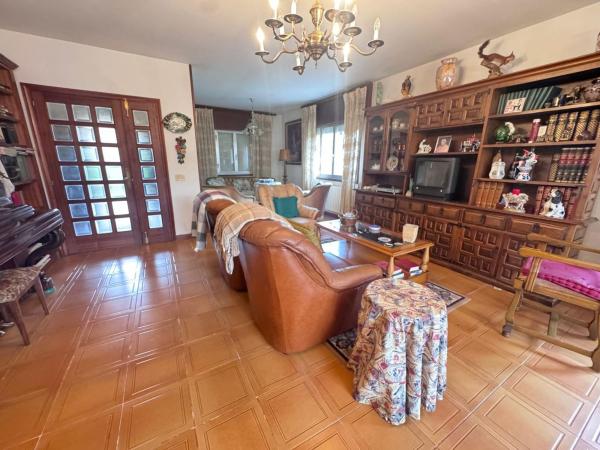 Casa independiente en travesía de Pardiñas photo 1