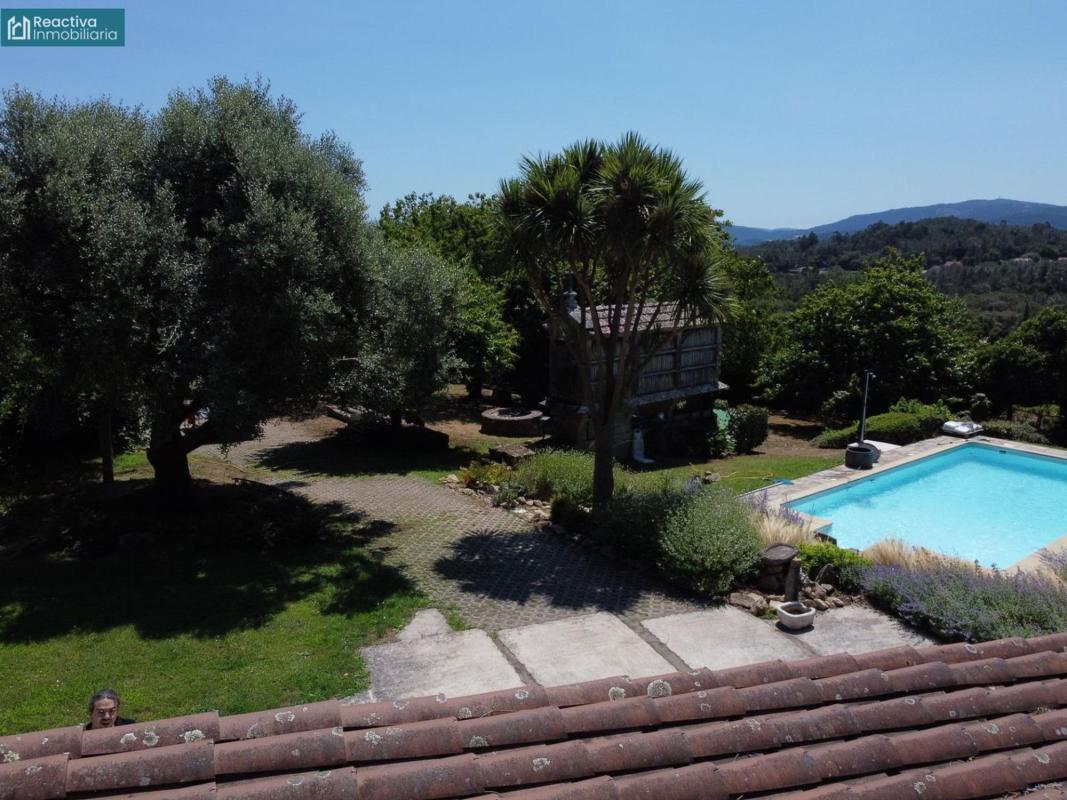 Venta de chalet independiente en Via Santiago de Compostela-La Estrada, Teo
photo 5