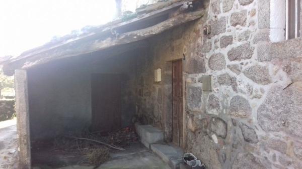 Rustic farm for sale in  Bugallido , Ames photo 2