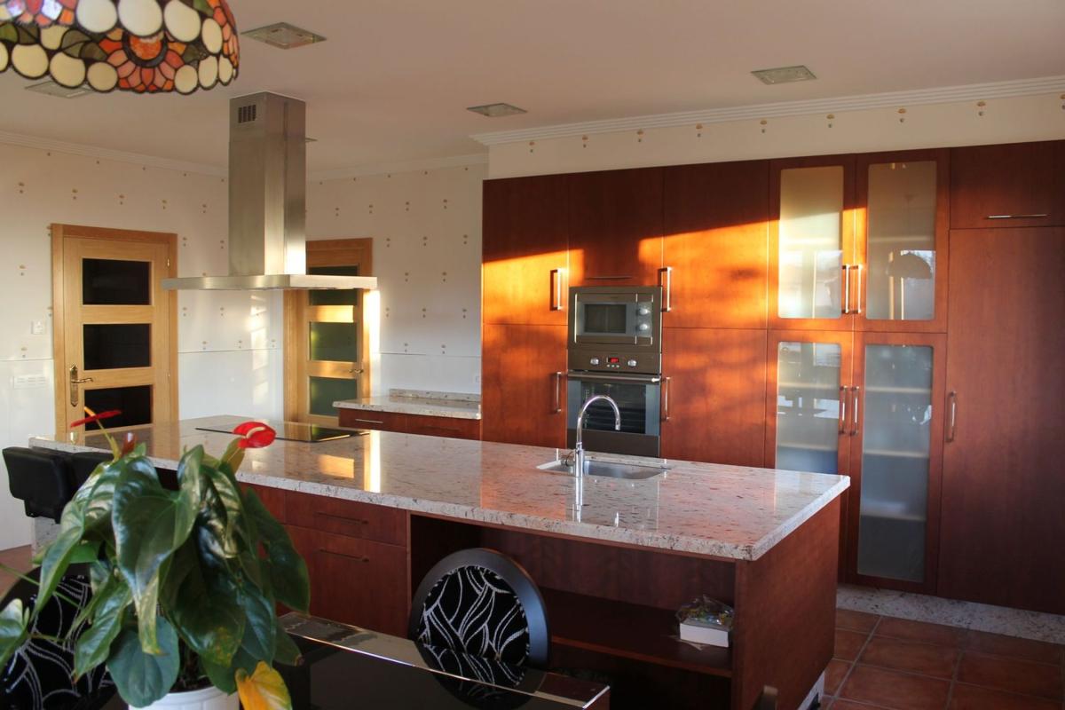 Продажа отдельного шале в Lugar Paradela, 73, Ведра photo 5