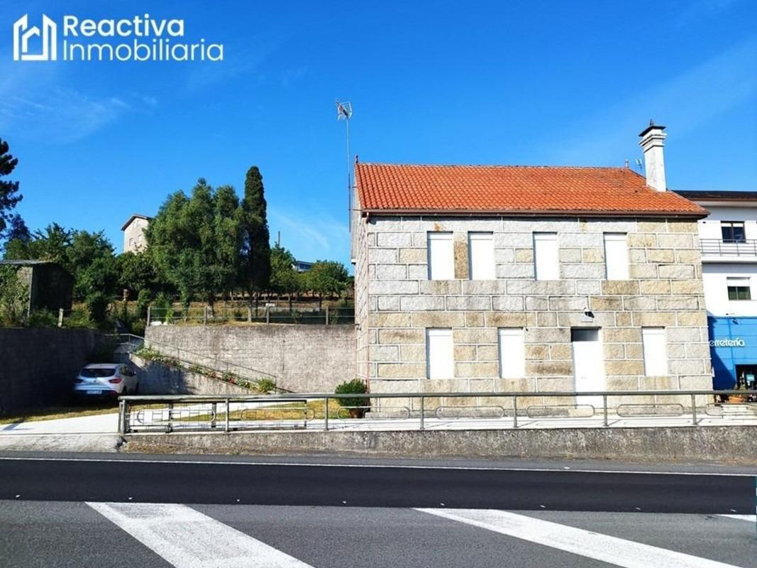 Sprzedaż niezależnego domku jednorodzinnego w Camino Vedra Lestedo, Wiedra photo 1