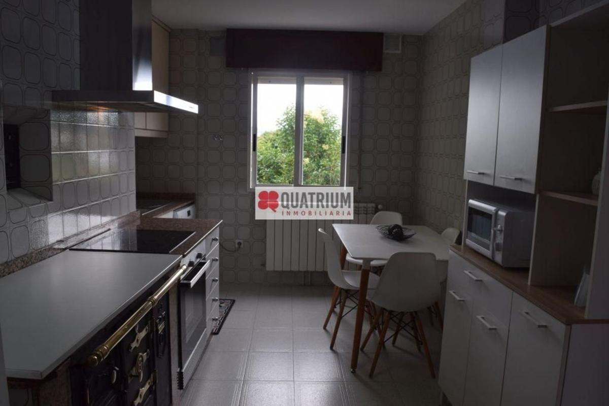 Venta de chalet independiente en Calle de Serafín Zas, Santiago de Compostela
 photo 5