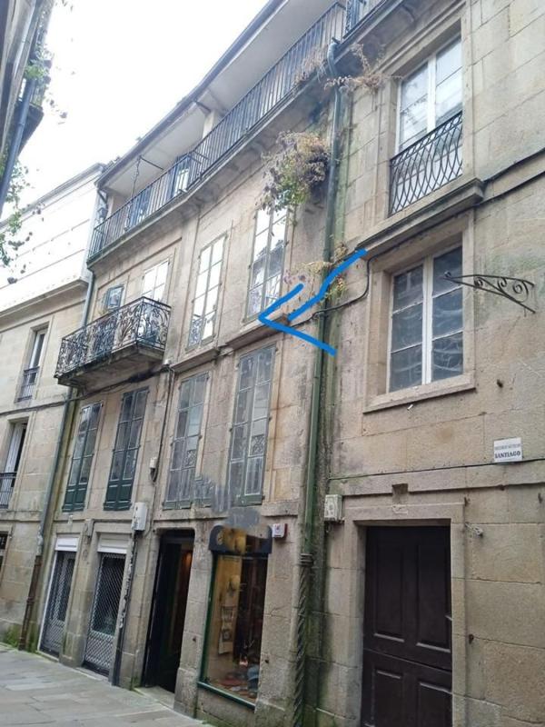 Sale of independent chalet in Calle Nova, Santiago de Compostela
photo 1
