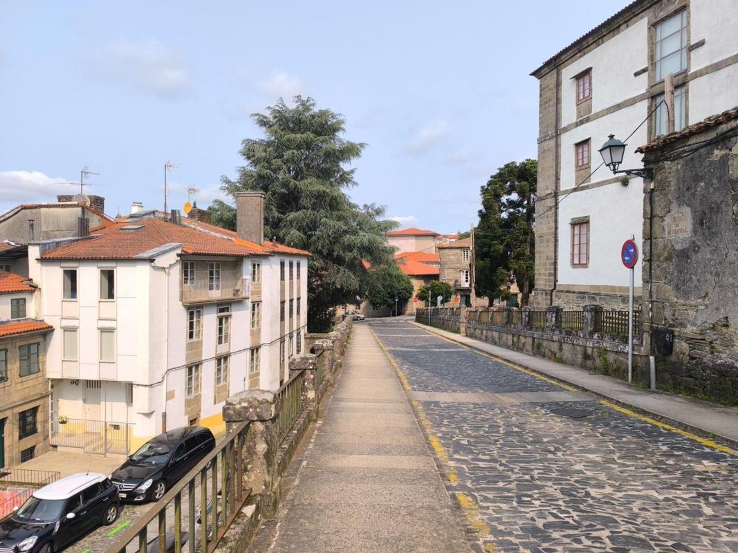 Продажа отдельного шале в Calle de Bonaval, Сантьяго-де-Компостела photo 1
