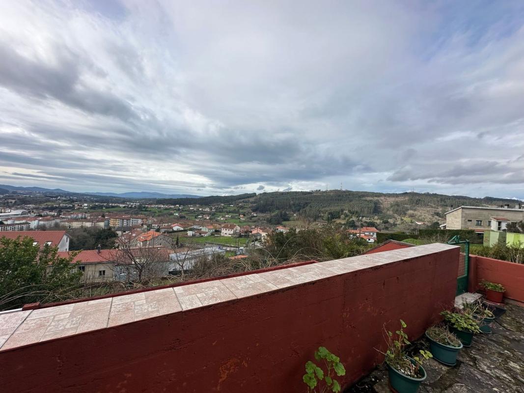 Sprzedaż niezależnego domku jednorodzinnego w Calle de Noia, Santiago de Compostela photo 4