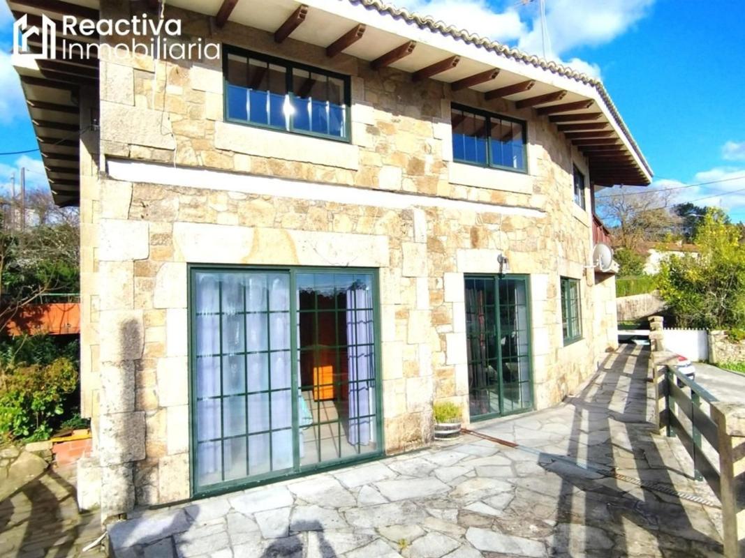 Venta de chalet independiente en Bugallido, Ames
 photo 3