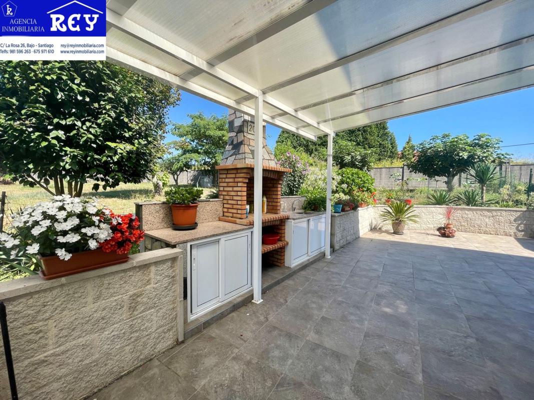 Sale of independent chalet in Calle de Xubris, Santiago de Compostela
 photo 4