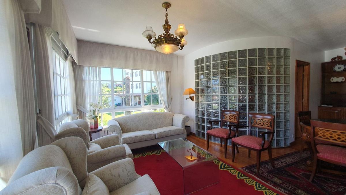 Продажа отдельного шале в Lugar os Dices, Ройс photo 5