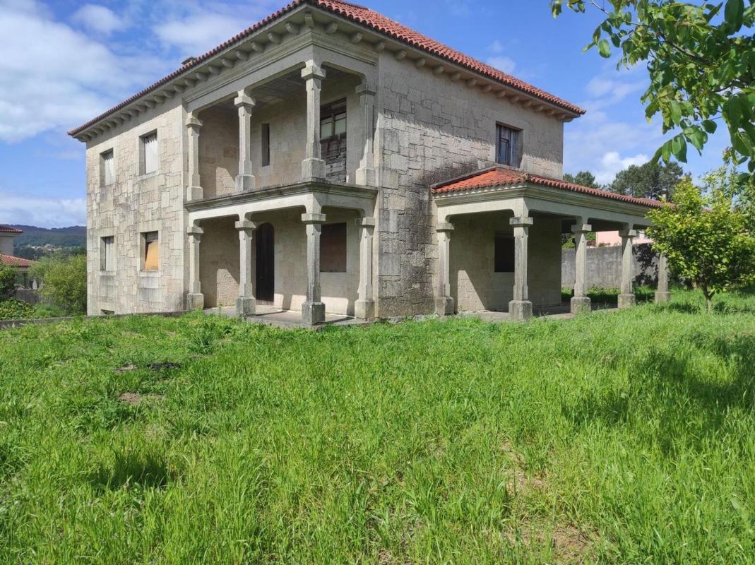 Sale of independent chalet in Calle da Xunlla, Santiago de Compostela
 photo 4