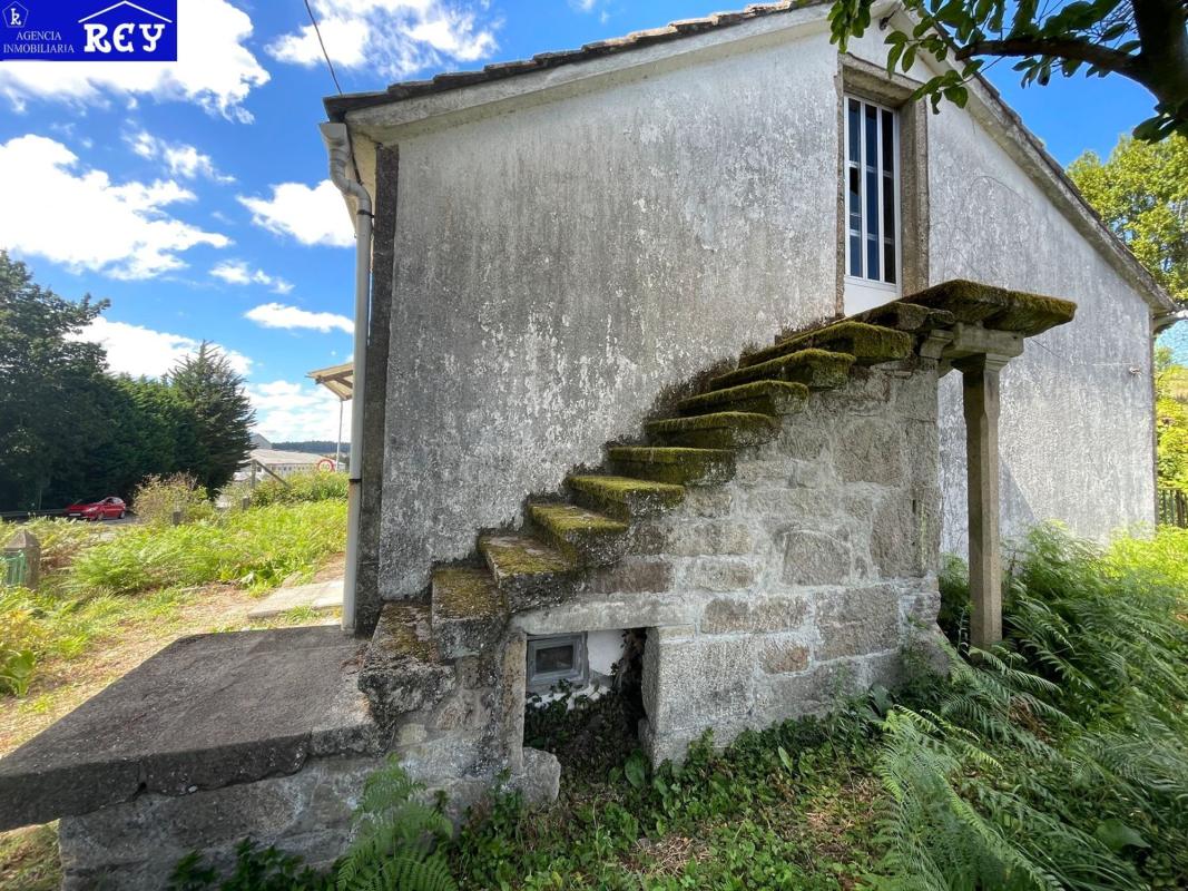 Sale of rural property in Avenida da Mestra Victoria Míguez , Santiago de Compostela photo 3