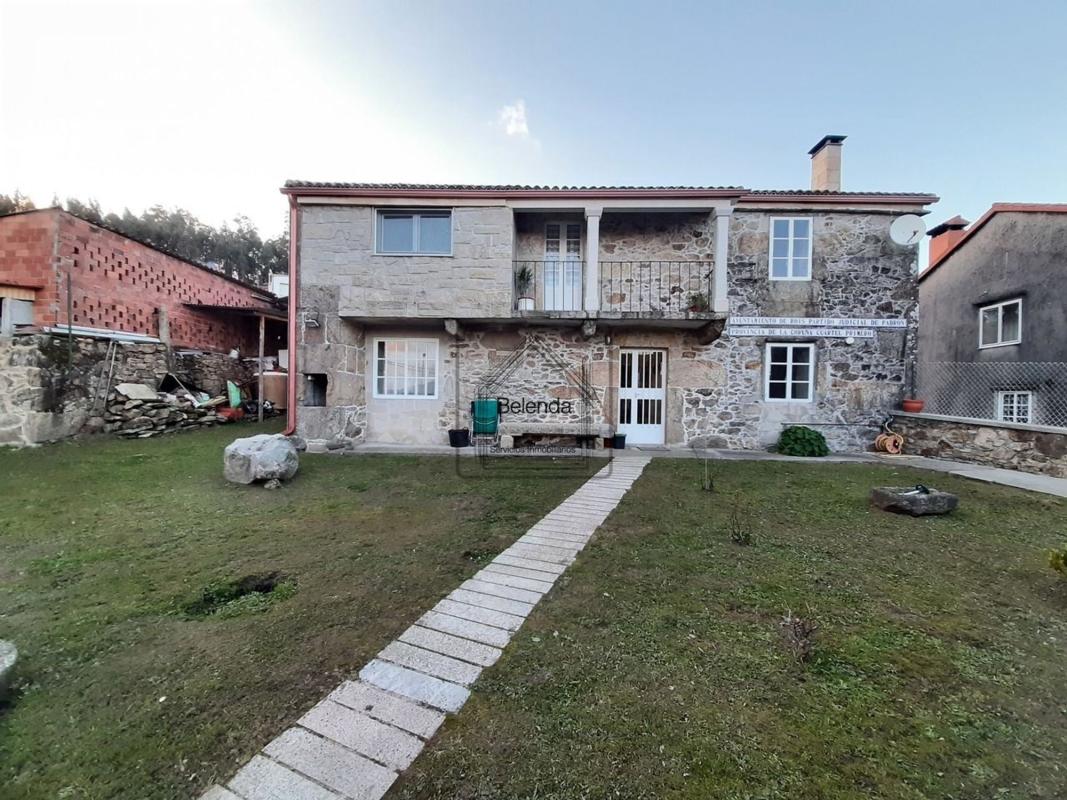 Продажа отдельного шале в Calle LUGAR A, Ройс photo 1