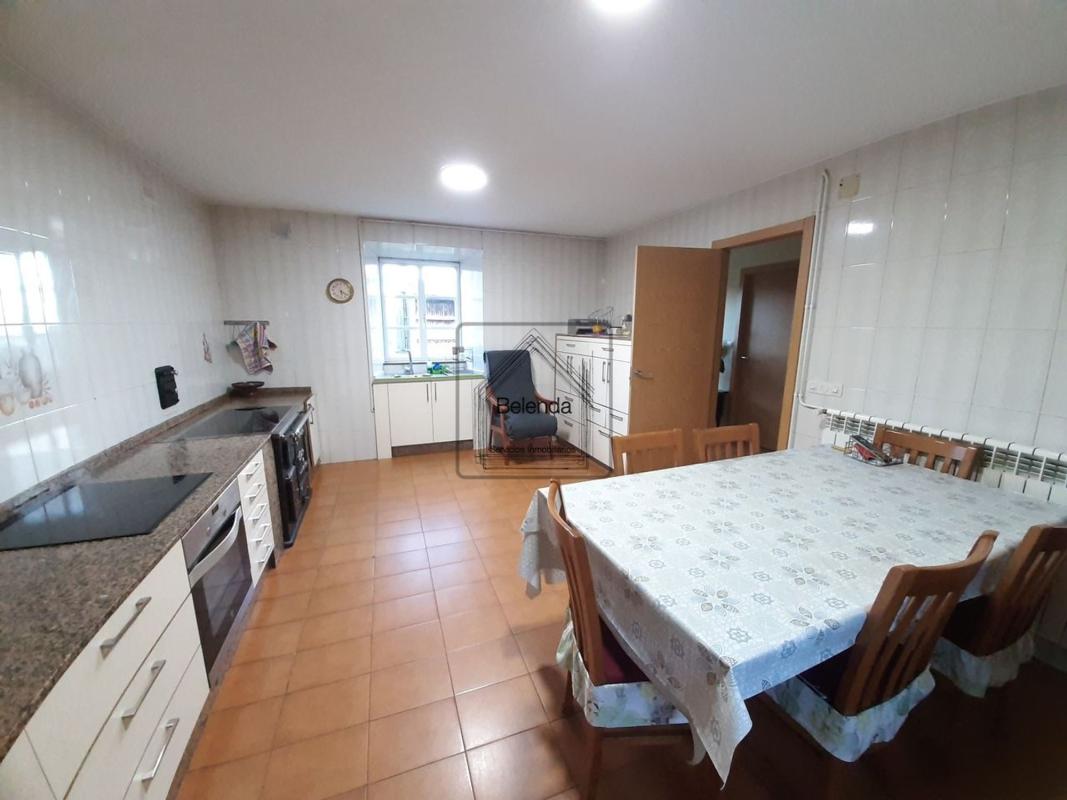 Продажа отдельного шале в Calle LUGAR A, Ройс photo 4