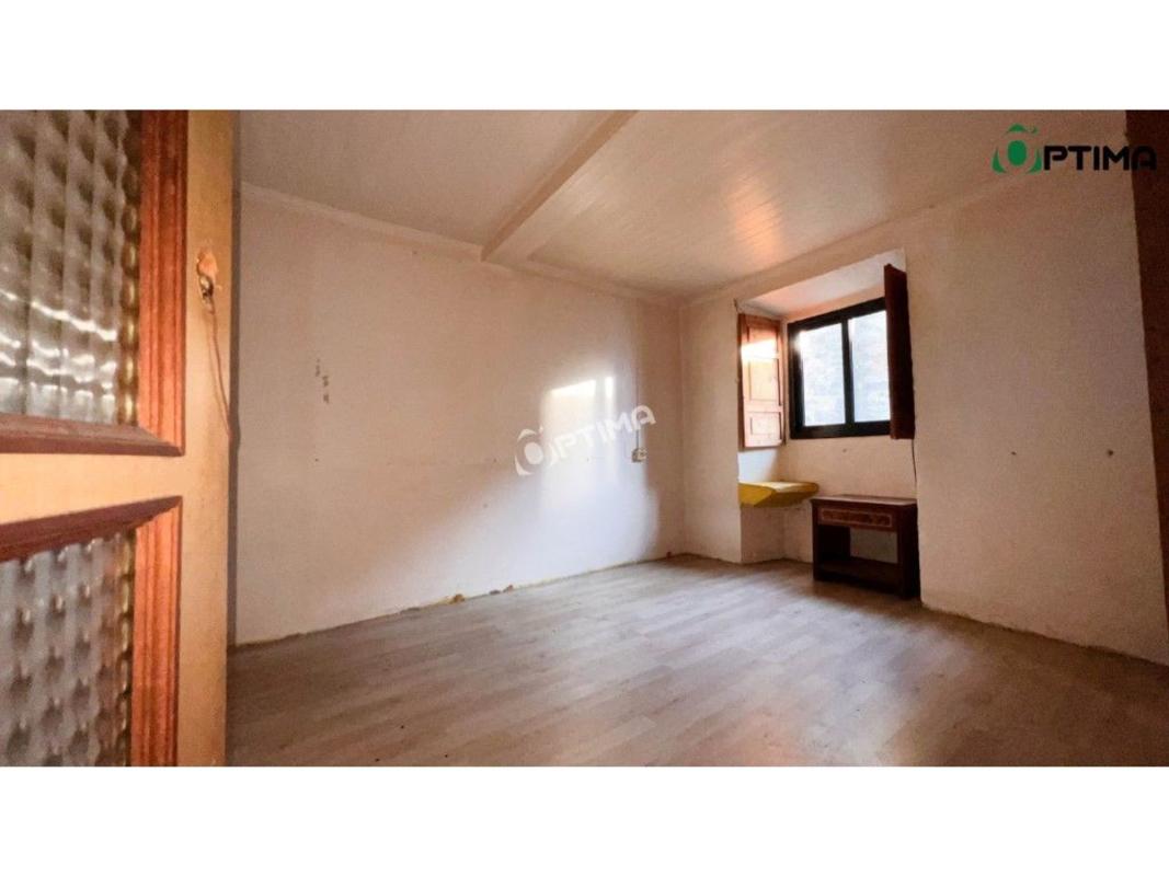 Sprzedaż niezależnego domku jednorodzinnego w Calle de Belvís, Santiago de Compostela photo 1