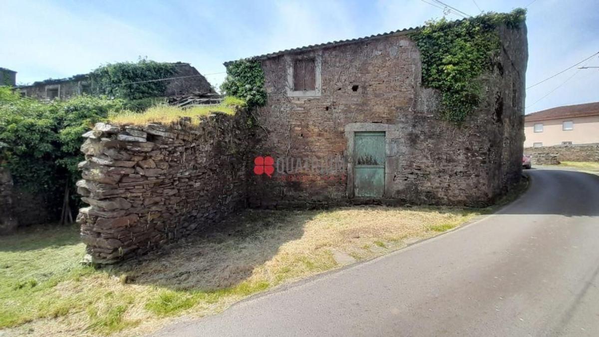 Sprzedaż niezależnego domku jednorodzinnego w Camino dos Vilares, Santiago de Compostela photo 2