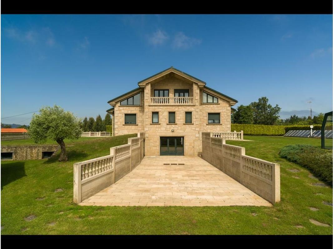 Sale of independent chalet in Paradela s/n, Santiago de Compostela
 photo 2