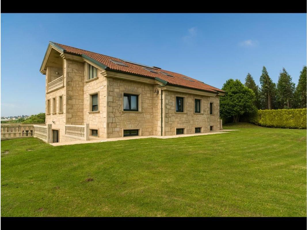Sale of independent chalet in Paradela s/n, Santiago de Compostela
 photo 3