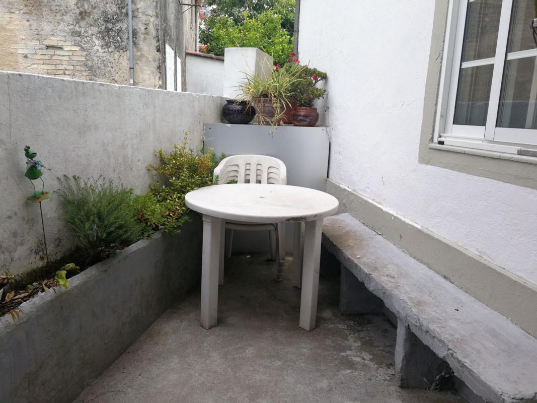 Sale of independent chalet in Calle de Santa Marta de Arriba, Santiago de Compostela
photo 3