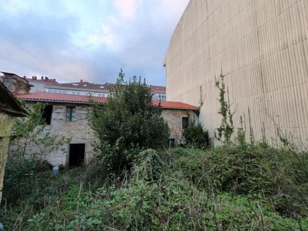 Chalet wolnostojący na sprzedaż w Calle de Sánchez Freire, Santiago de Compostela thumbnail 1