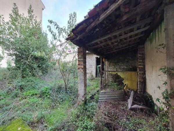 Chalet wolnostojący na sprzedaż w  Calle de Sánchez Freire, Santiago de Compostela photo 3