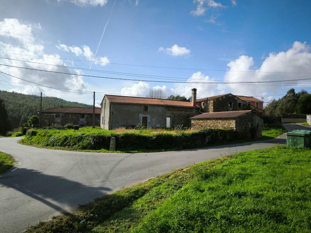 Properties for sale and rent in Spain photo 1