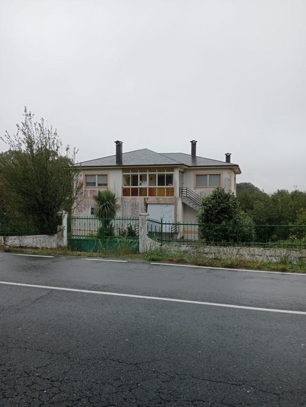 Sale of independent chalet in Vilariño de roade, 27, Sobrado
photo 2