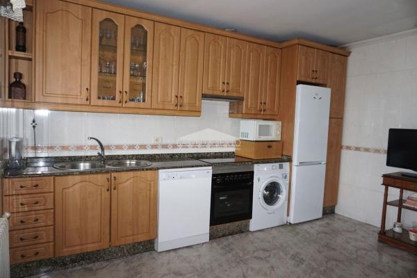 Частный шале на продаже в  Calle Folicheiro, Мелиде photo 4