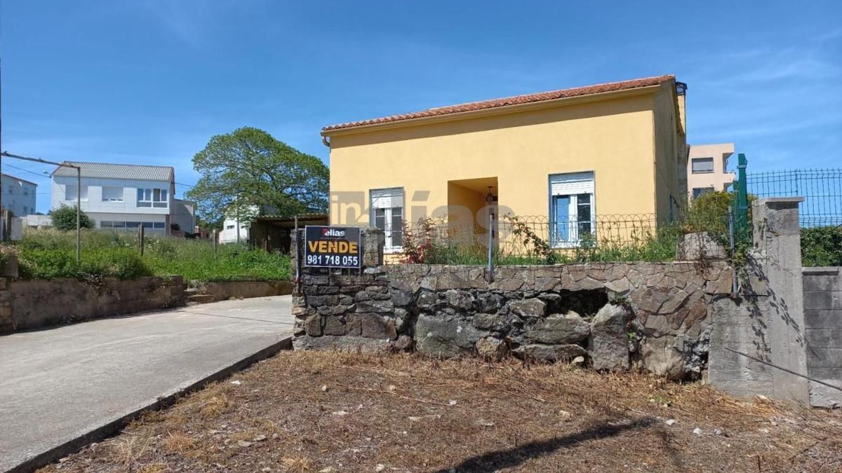 Продажа отдельного шале в Calle Rueiro da Cancela, 30, Зас photo 2