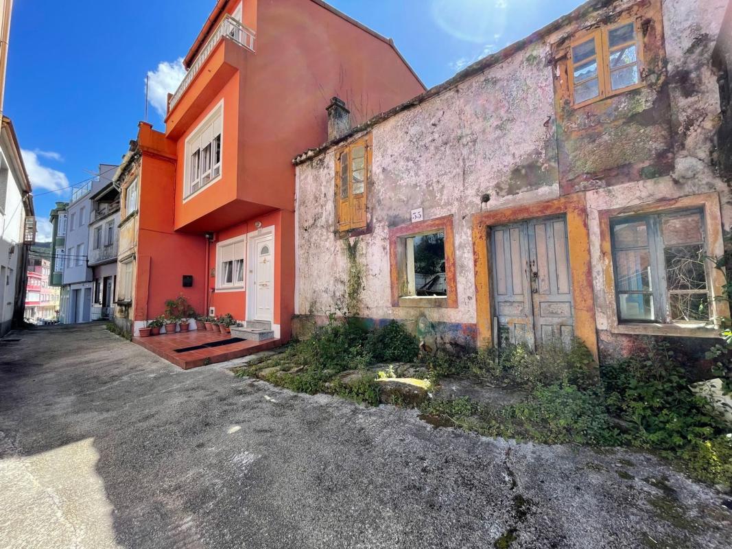 Properties for sale and rent in Spain photo 2