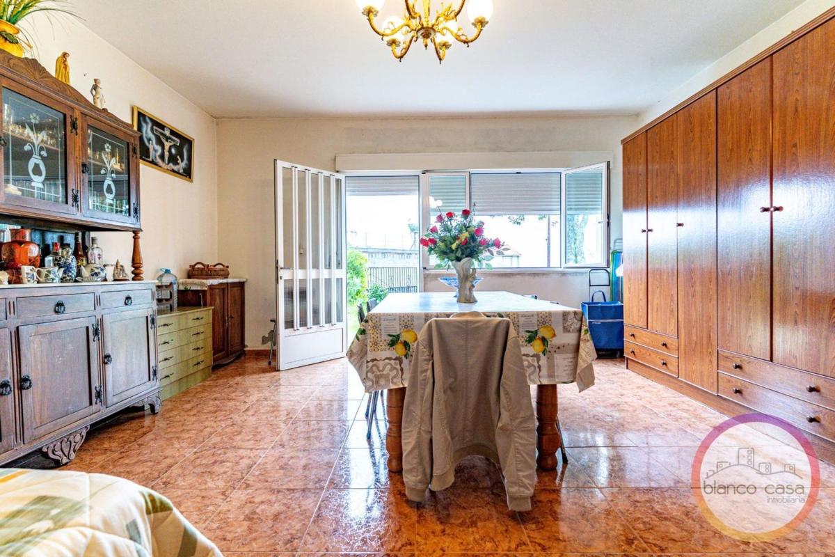 Продажа отдельного шале в Santa Comba, Санта Комба photo 3