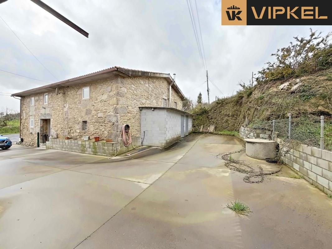 Sale of independent chalet in Ser, Santa Comba
photo 2
