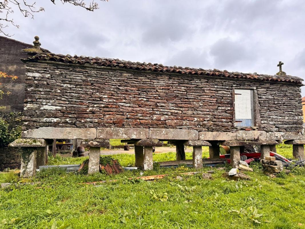 Properties for sale and rent in Spain photo 5