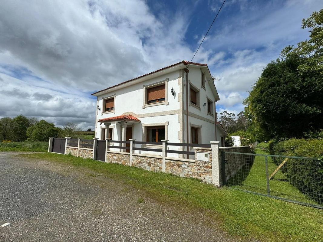 Venta de chalet independiente en San Martiño s/n, Santa Comba
photo 1