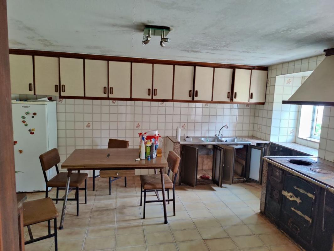 Properties for sale and rent in Spain photo 3
