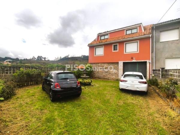Chalet pareado en calle Cruces photo 1