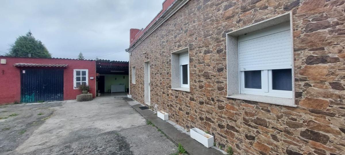 Venta de chalet independiente en Calle Tierno Galván s/n, Oleiros
 photo 3