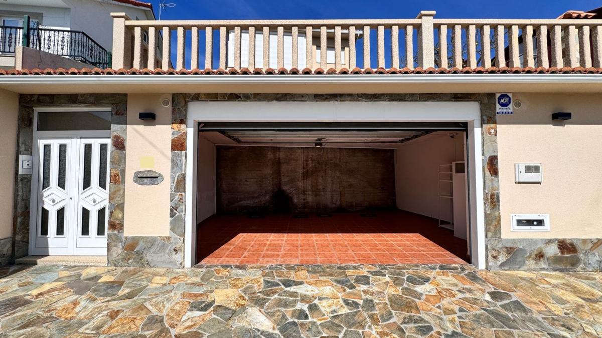 Sale of independent chalet in Calle Agramonte, Arteijo
photo 5