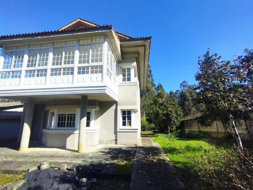 Venta de chalet independiente en Cambre, Cambre
photo 1