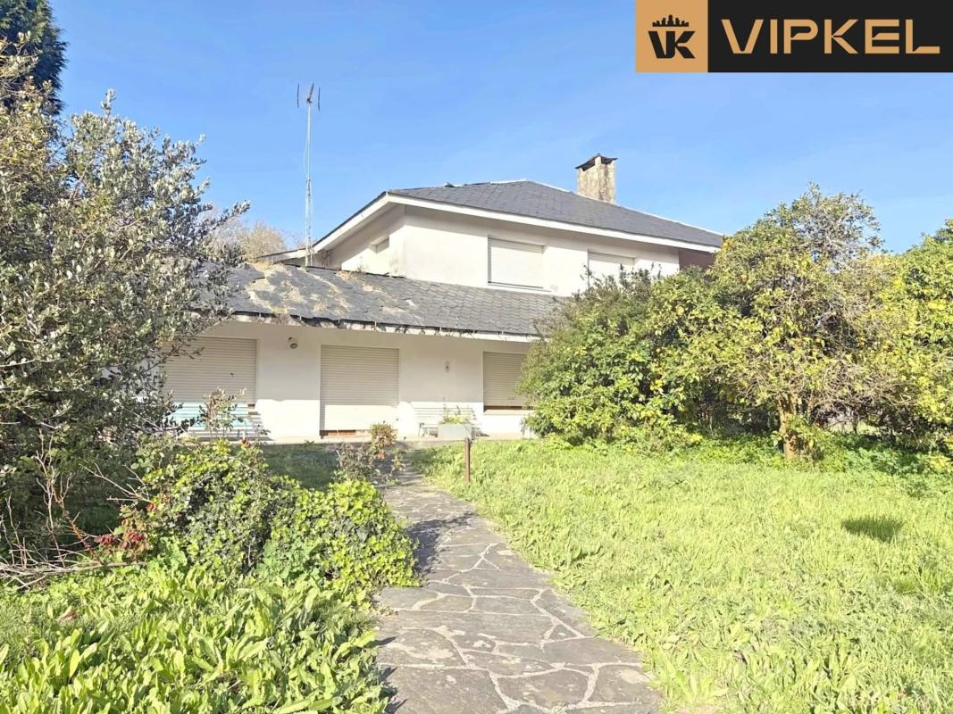 Venta de chalet independiente en Avenida Miguel Hernández, Oleiros
 photo 2