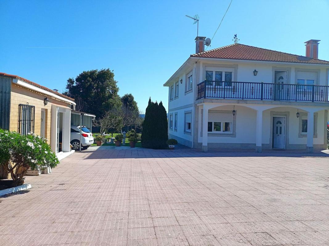 Sale of independent chalet in TR SAN CIDRE, Bergondo
 photo 2