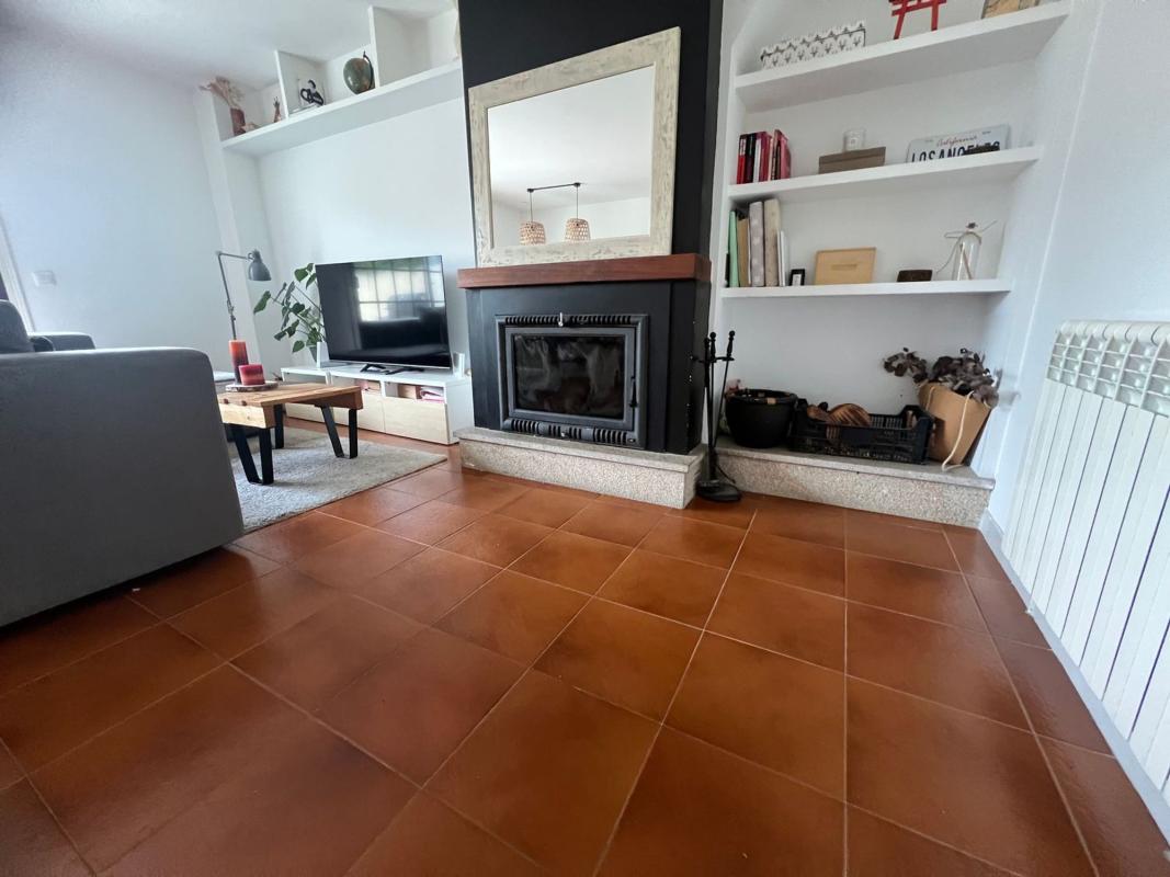 Venta de chalet adosado en  Calle Xardín de Gómez, 23 , Oleiros photo 3