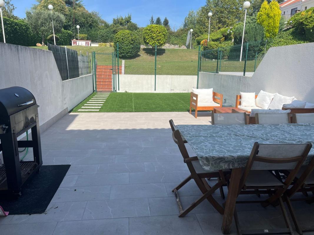 Venta de chalet adosado en  Calle Xardín de Gómez, 23 , Oleiros photo 4