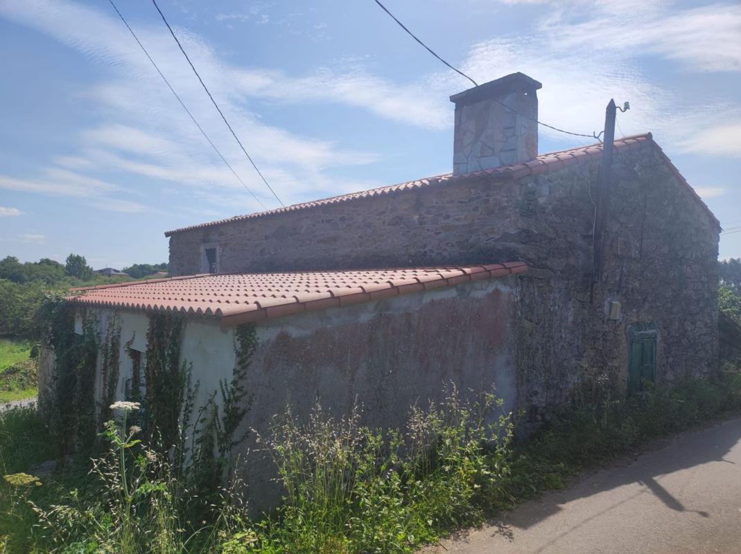 Sprzedaż niezależnego domku jednorodzinnego w Lendoiro, Kąbrów photo 3