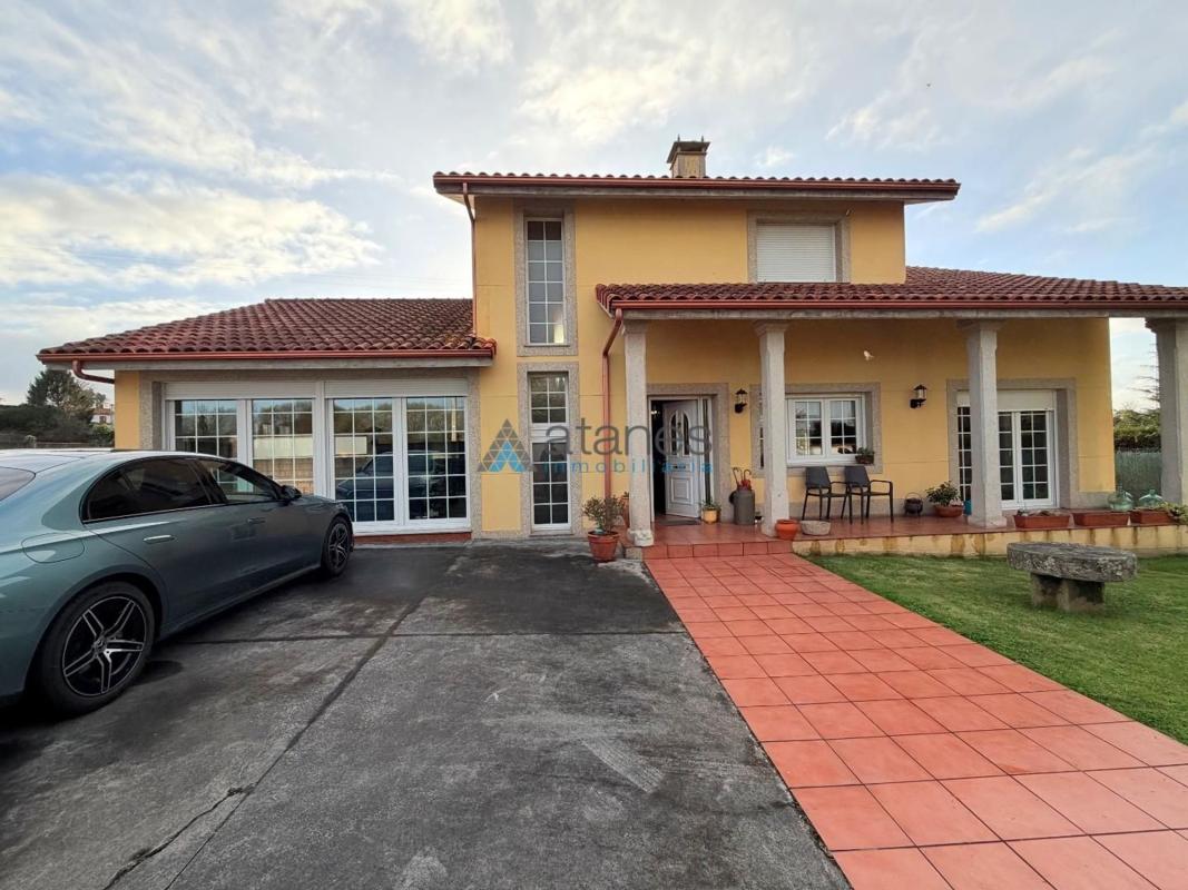 Venta de chalet independiente en Cambre, Cambre
photo 2