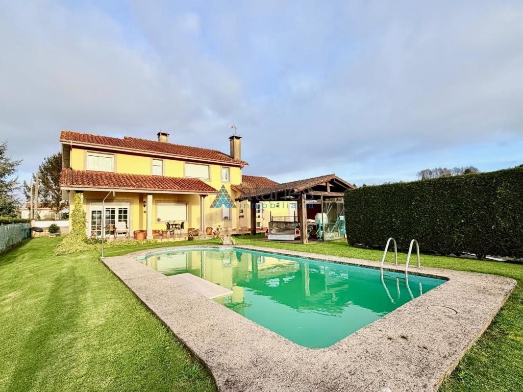 Venta de chalet independiente en Cambre, Cambre
photo 3