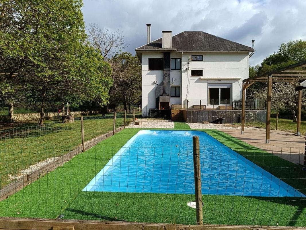Sale of independent chalet in Lugar Barral, 2, Abegondo
photo 2