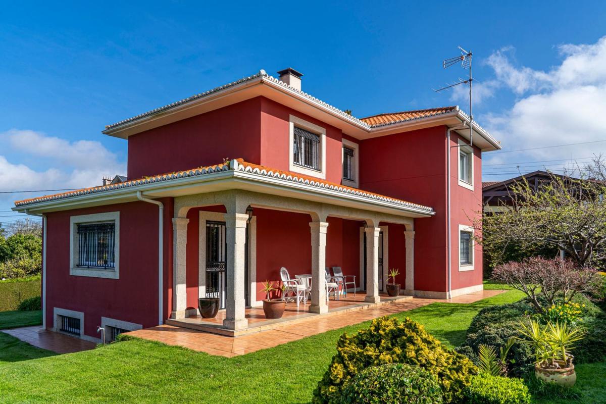 Venta de chalet independiente en Calle Real, 11, Oleiros
photo 1