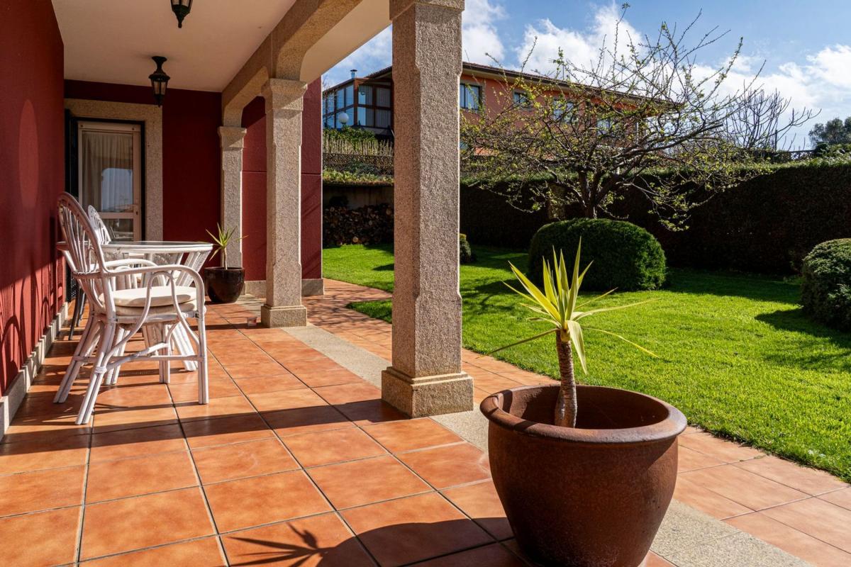 Venta de chalet independiente en Calle Real, 11, Oleiros
photo 2