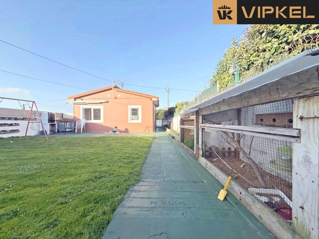 Sale of independent chalet in Calle Punta Alta, Arteijo
 photo 5
